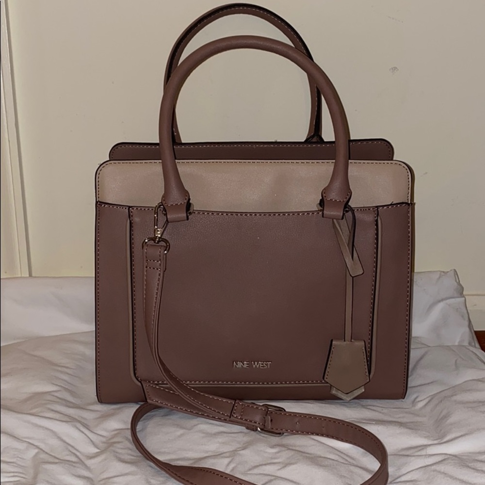 Nine West tote in perfect condition